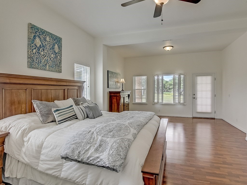 217 Breakaway Cedar Park Laurie Flood Realtor Austin TX