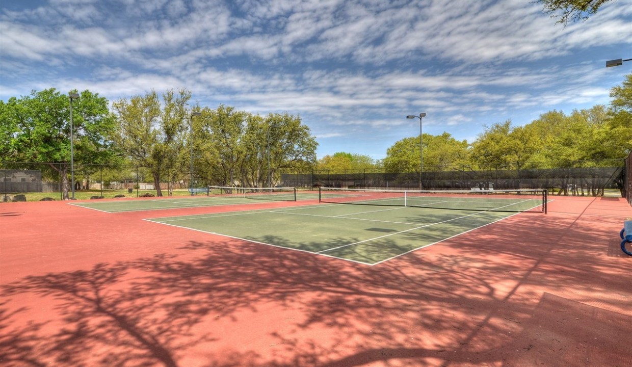 025_Tennis Courts