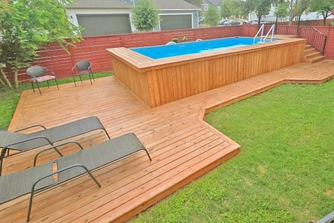 026_Pool and Deck